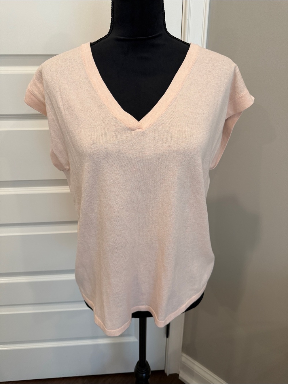 Classic V-Neck Women’s Top in Light Pink/Coral